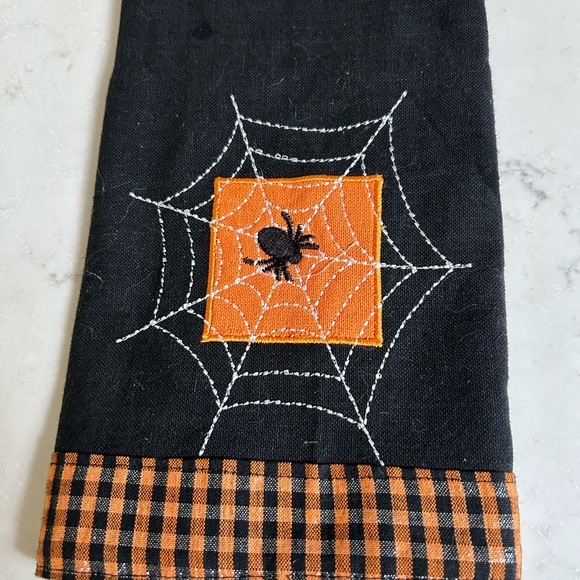 Glittery Pumpkin Pier 1 Halloween Kitchen Decor Toxic Mug and Tea Towel - Picture 6 of 11